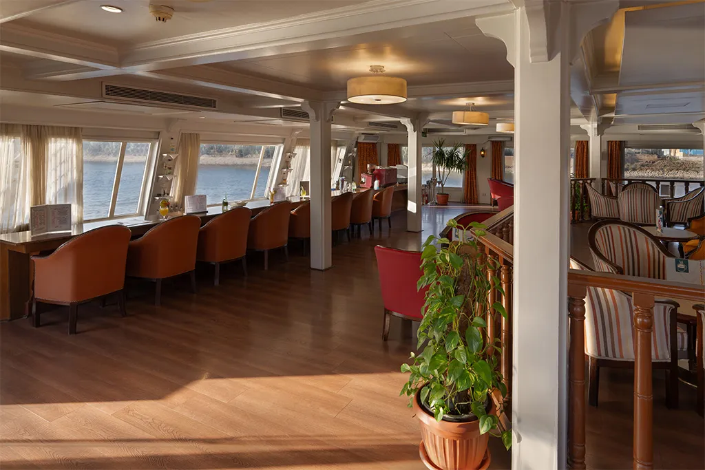 Lounge aboard the Da Vinci Nile cruise